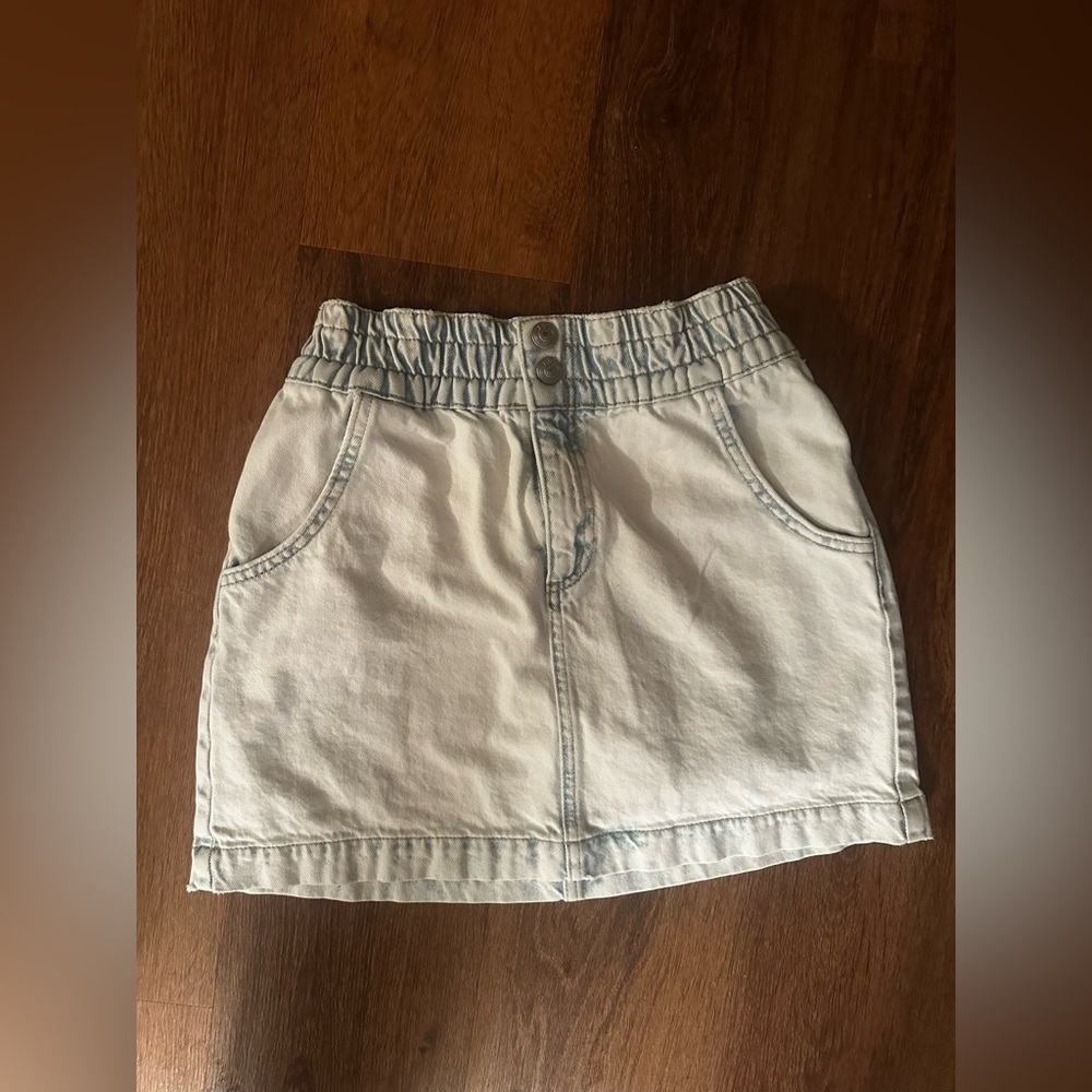 BDG Light Blue Wash Denim Mini Skirt Size M